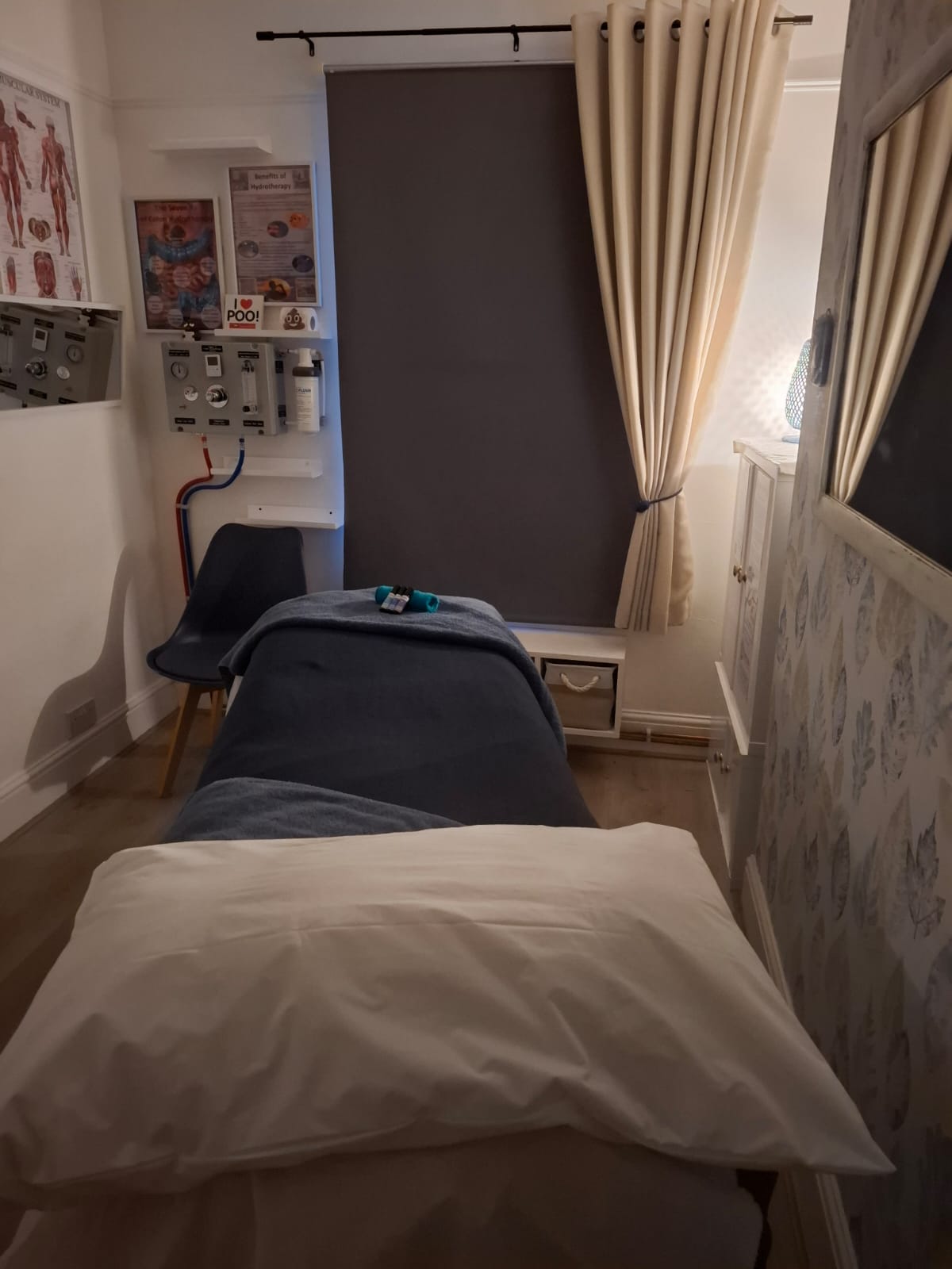 Treatment room photo 12